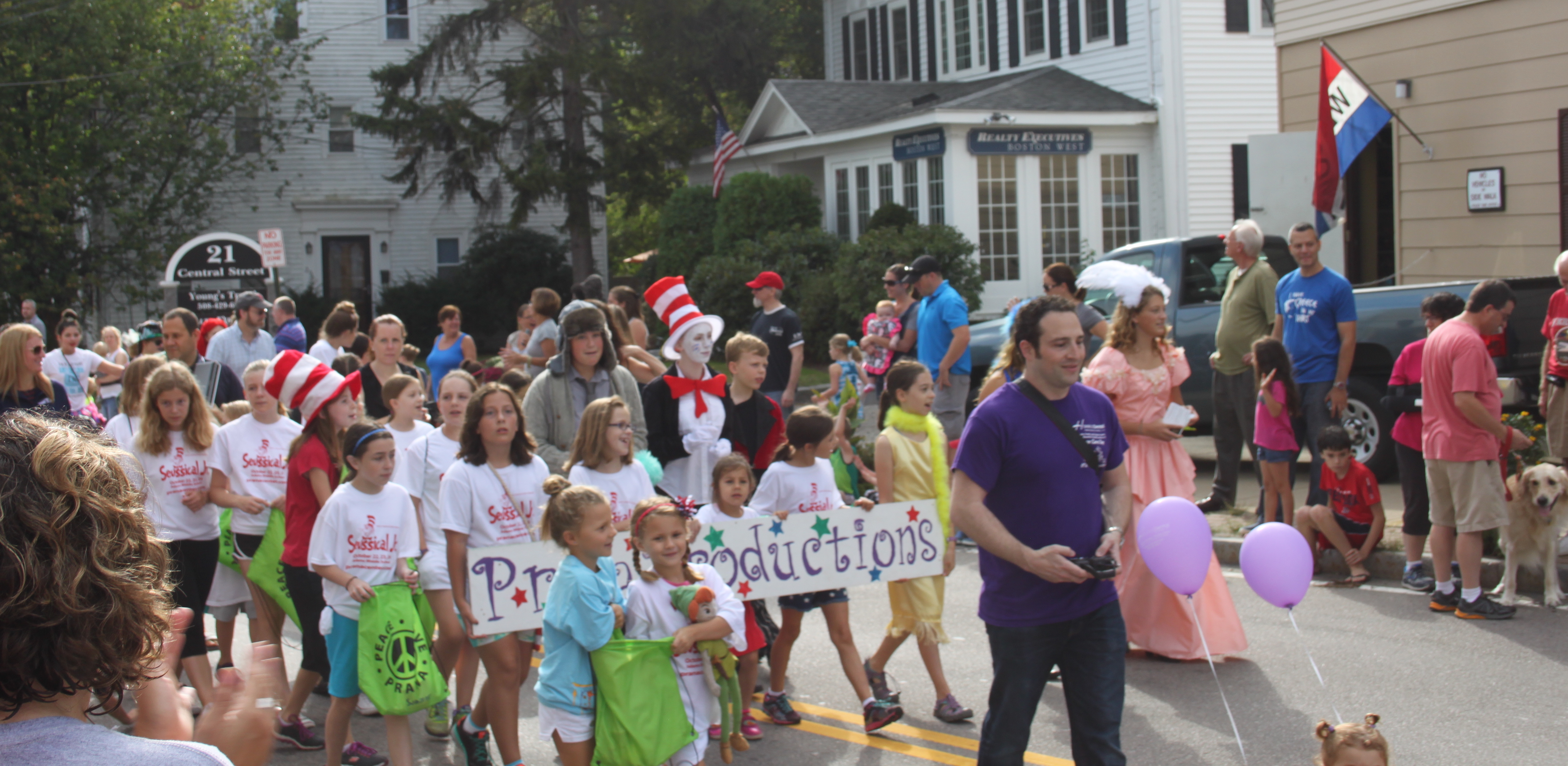Come one, come all to Celebrate Holliston for the 27th year in a row on Saturday, September 22, 2018. The annual parade, made up of businesses, organizations and community members, will step off at 9 a.m., followed by field events at 9:45.