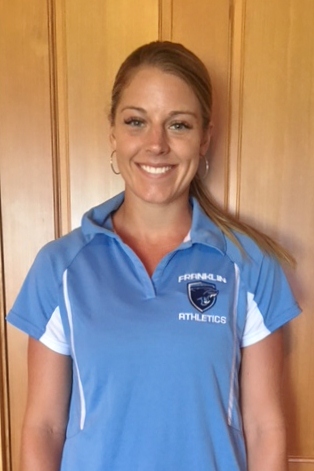 Kelsey Weymouth might be young, but she’s already got coaching experience, with the advantage of her Mom, also a coach, as a great role model.